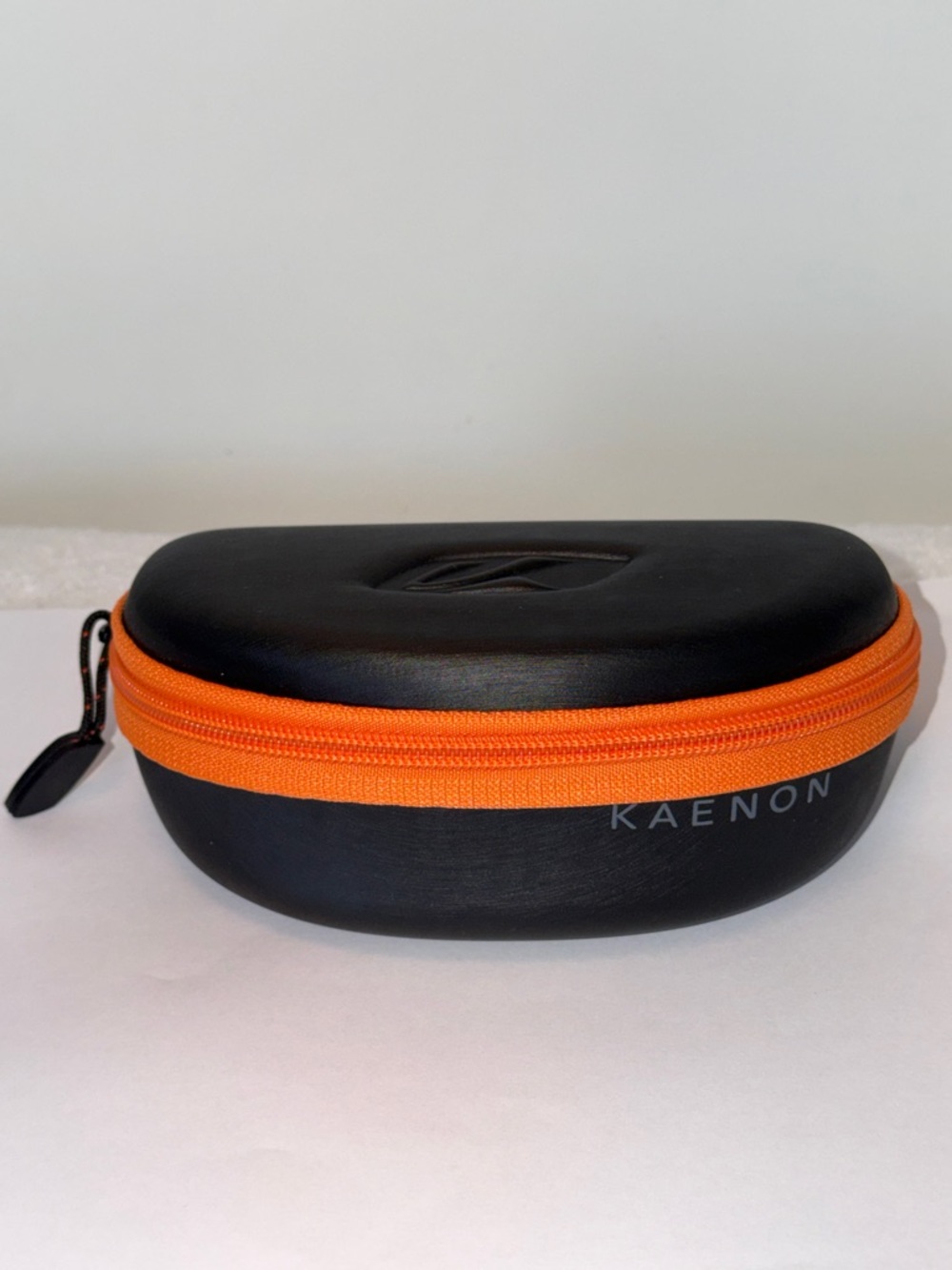 Kaenon Semi-Hard Sunglass Case and Microfiber Drawstring Pouch Orange Trim w/Box - Picture 2 of 13